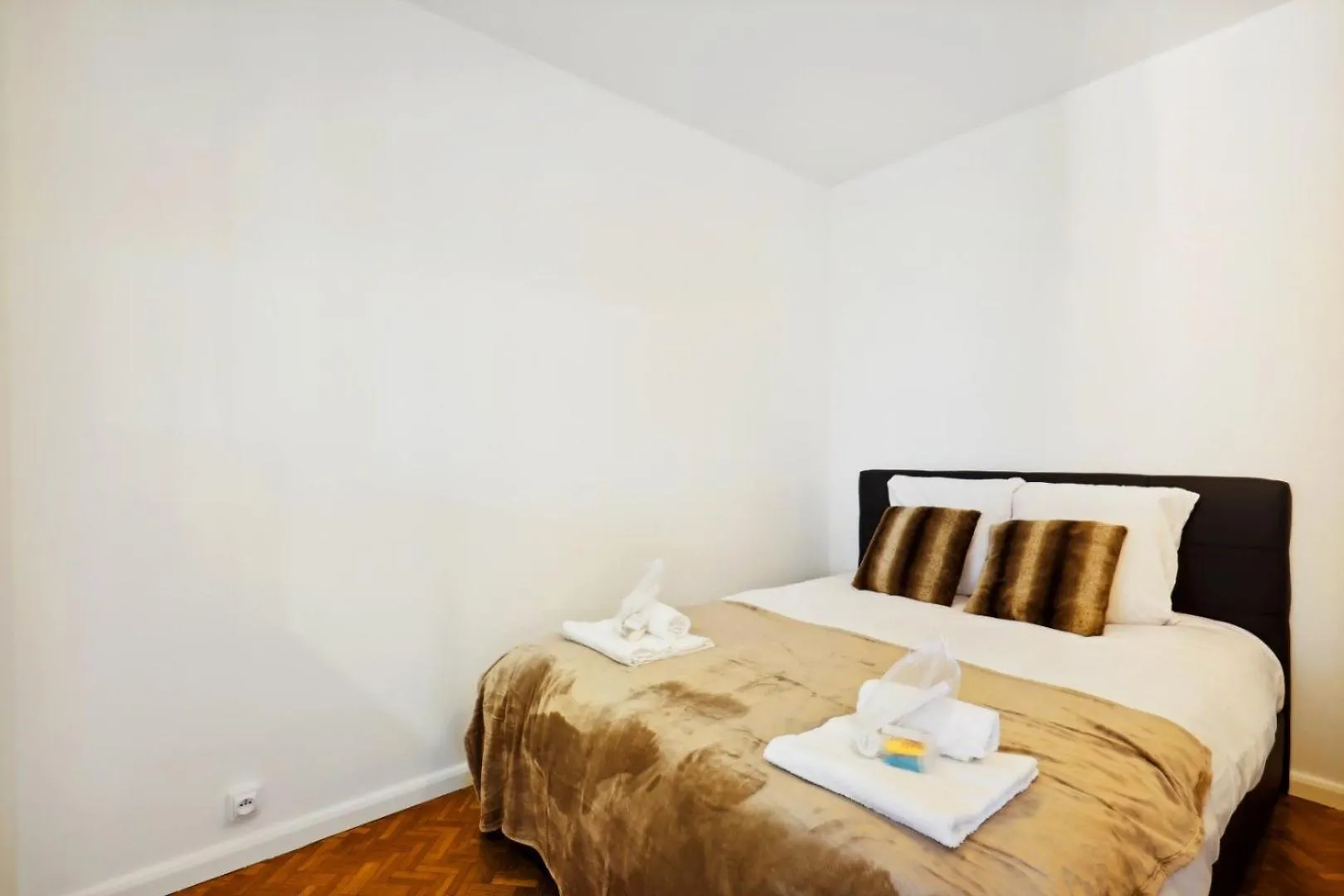 Bluestay 815 - Appartement Terrasse A Belleville Paris 0*,  France